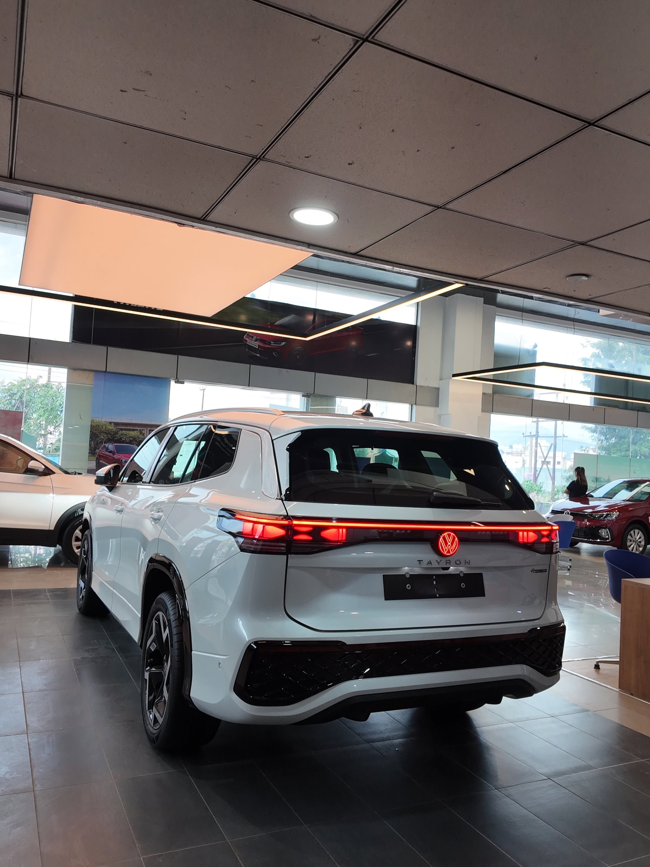Volkswagen Tayron - Ảnh 4