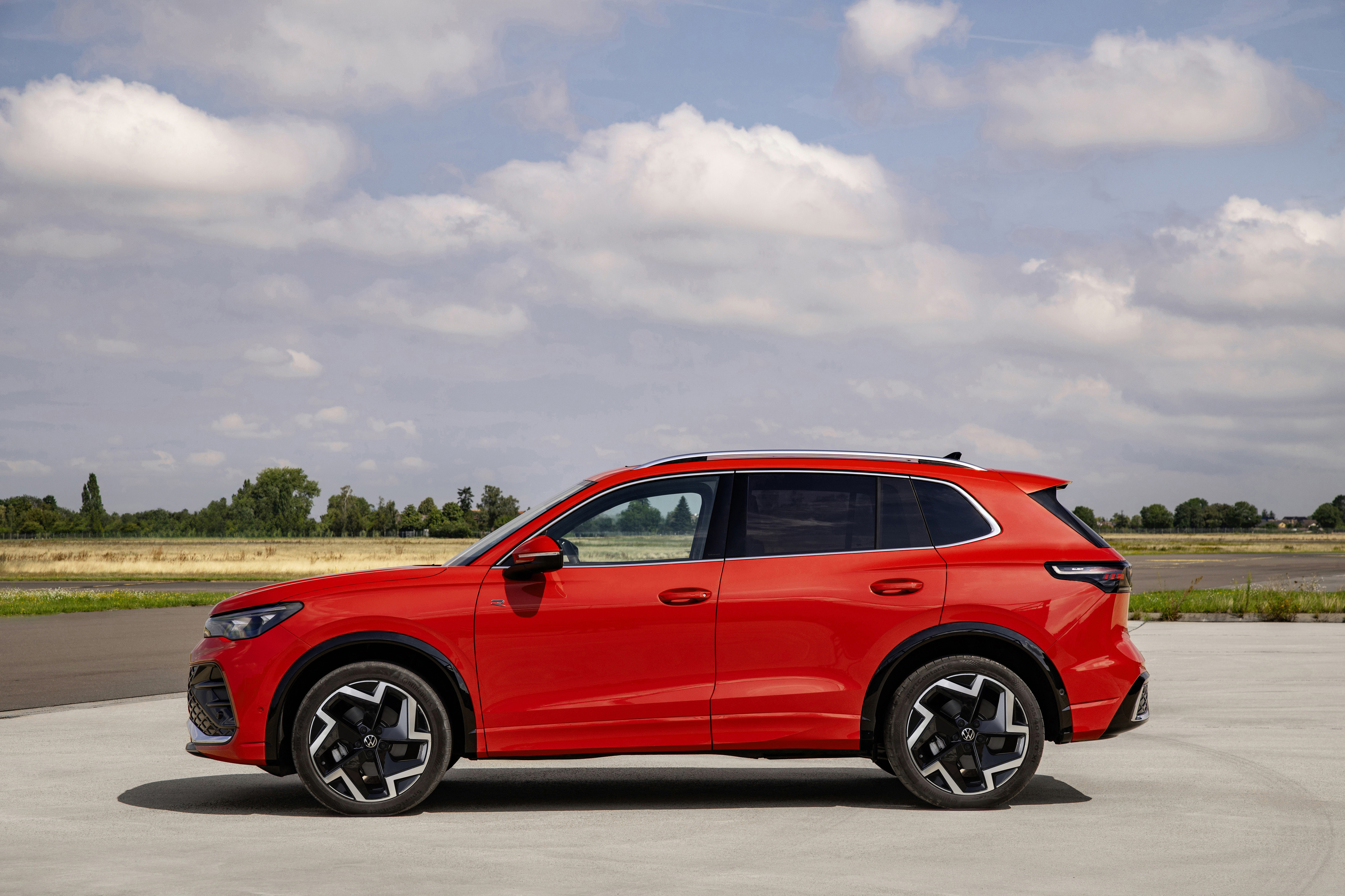 Volkswagen Tiguan All New - Ảnh 8